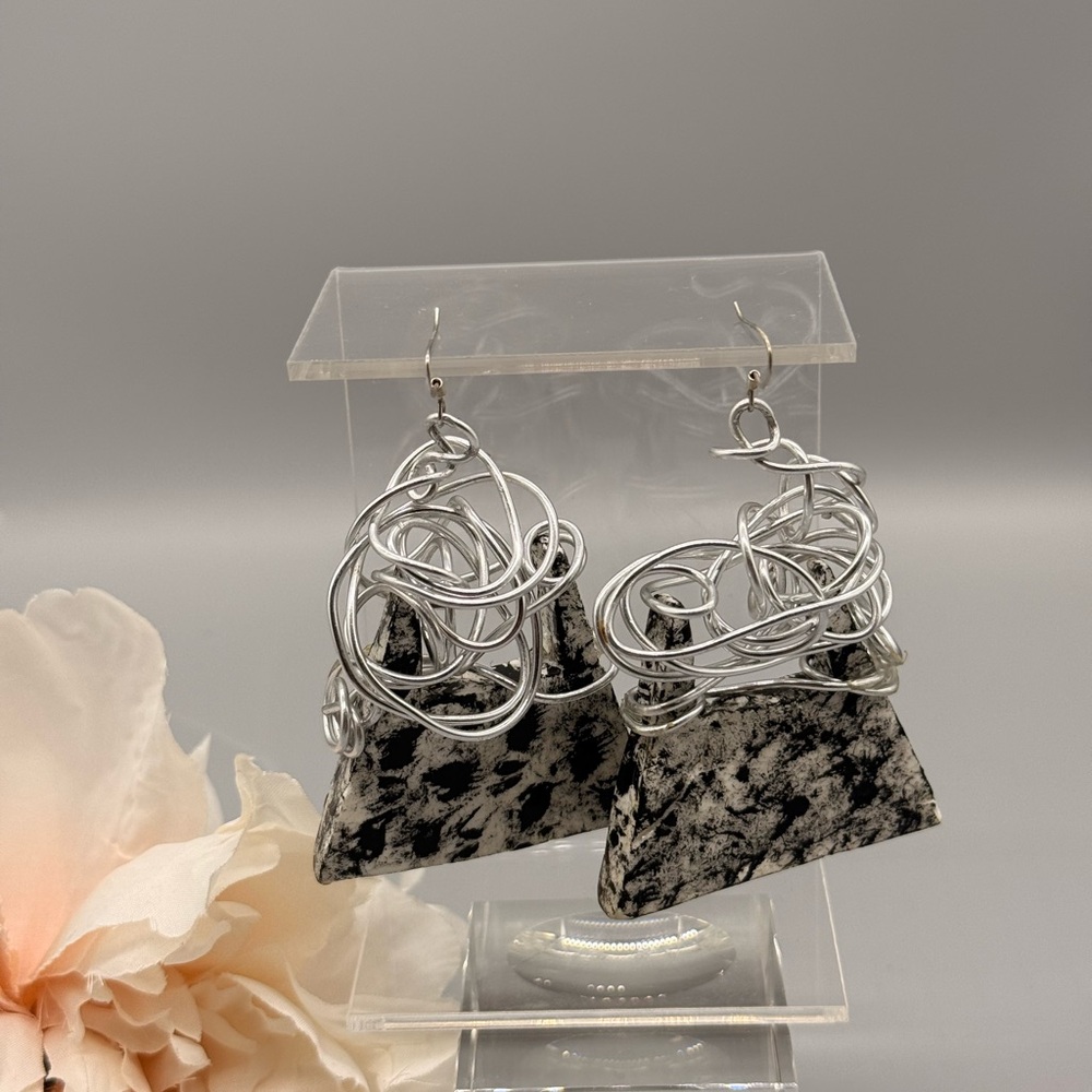 Runway Vintage Abstract Aluminum Wire Earrings